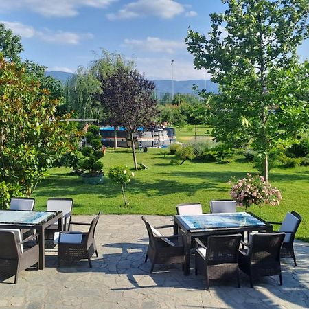 Green Villa Rodna Skopje Extérieur photo